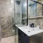 Stylish 3 Min From Haussmann, Sleeps4