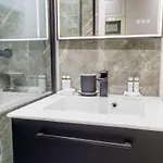 شقة Stylish 3 Min From Haussmann, Sleeps4 باريس