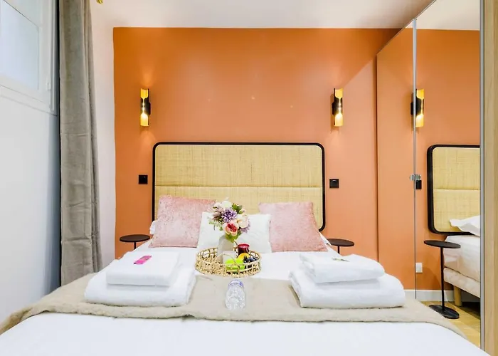 Stylish 3 Min From Haussmann, Sleeps4 Paříž