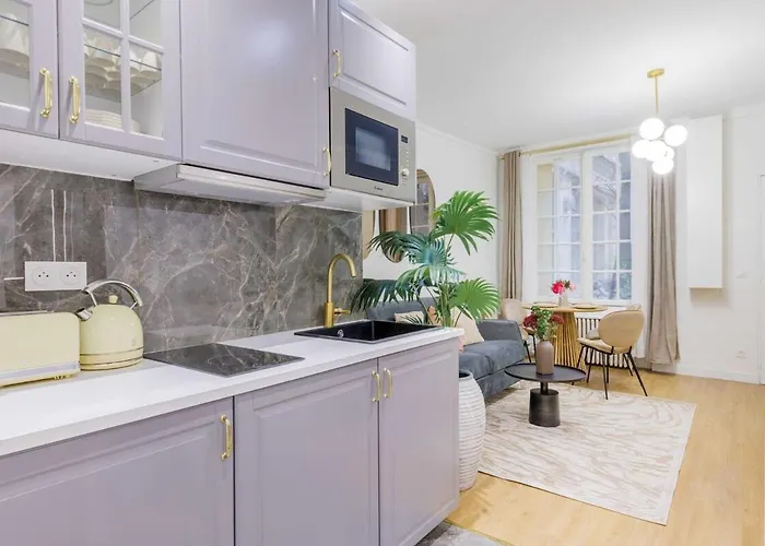 Apartmán Stylish 3 Min From Haussmann, Sleeps4 *