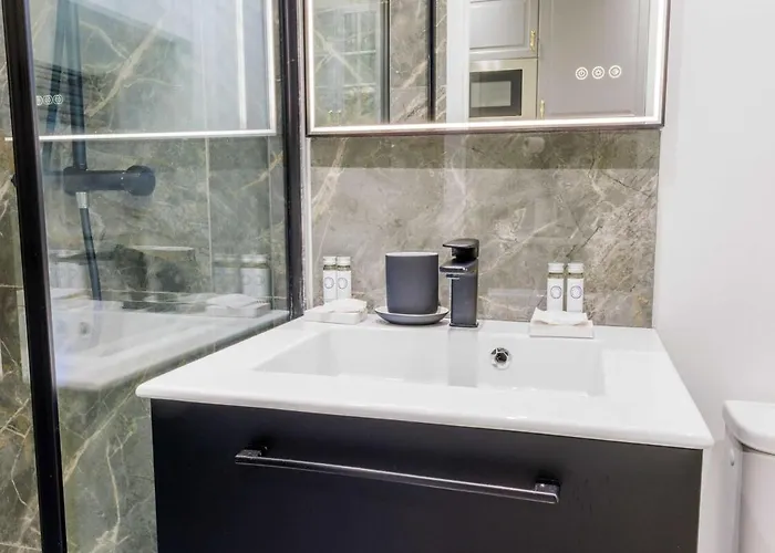 Apartmán Stylish 3 Min From Haussmann, Sleeps4 Paříž