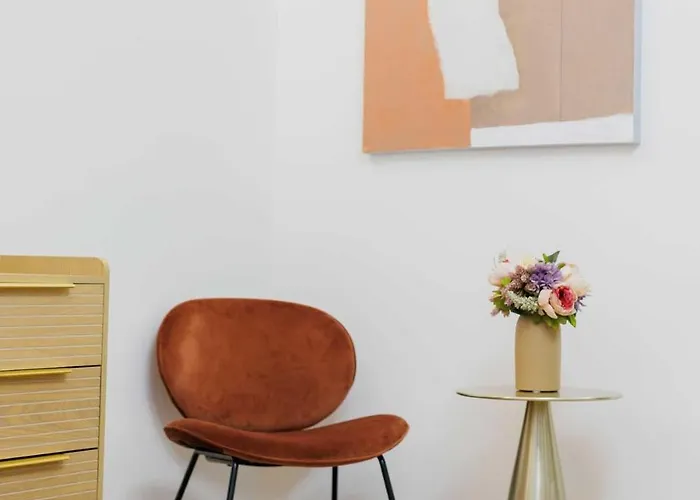 Stylish 3 Min From Haussmann, Sleeps4 * Paříž